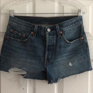 Levi’s High Rise Cutoff Shorts Size 26